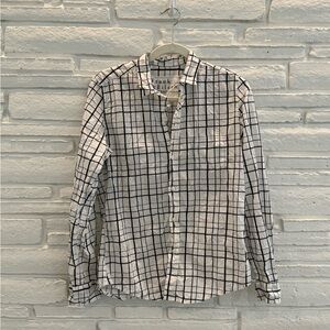 Frank & Eileen “Barry” Crinkled Plaid Shirt Blue and White - Medium